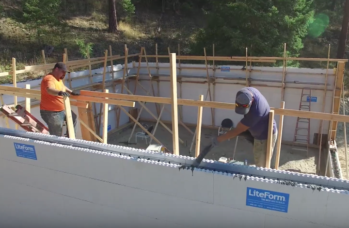 pouring icf walls house